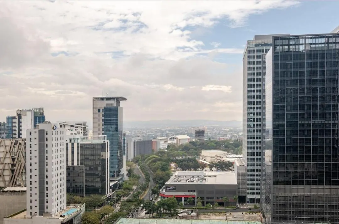 Modern 1 Bedroom In Bgc With Balcony Manila