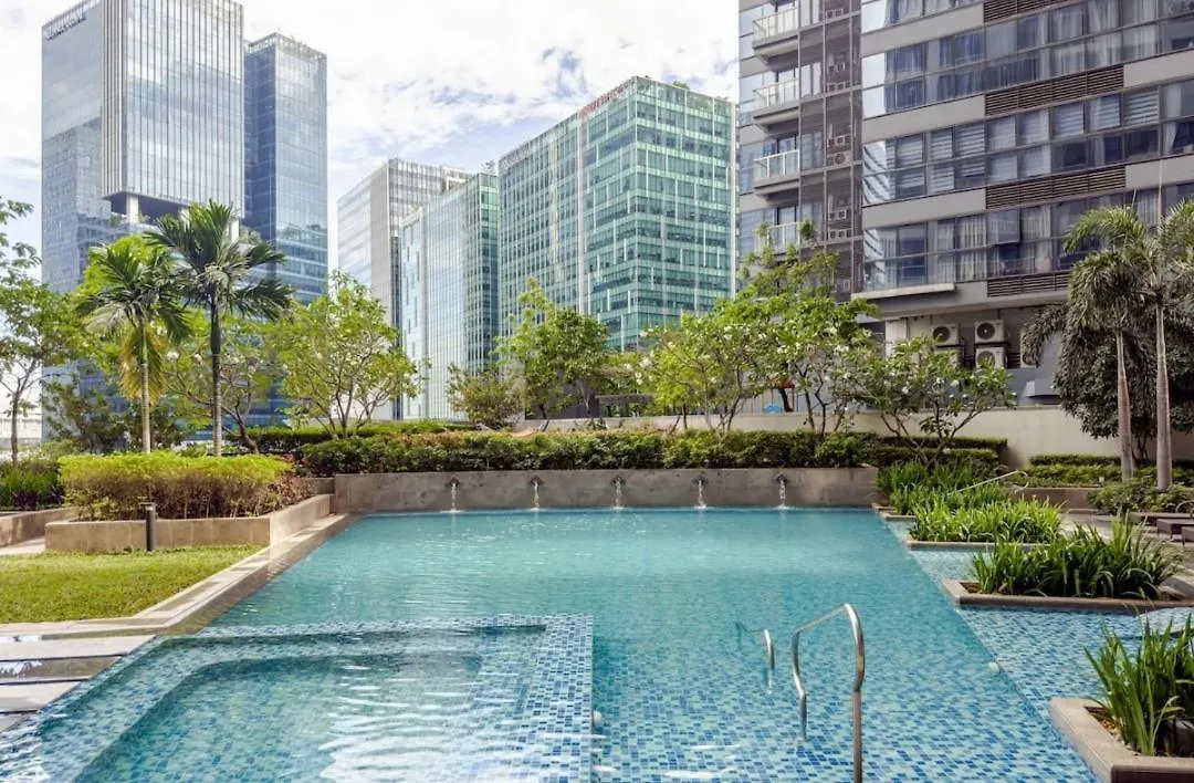 Modern 1 Bedroom In Bgc With Balcony Manila 0*,